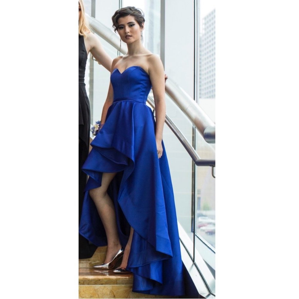 David's Bridal blue sweetheart high low prom dress